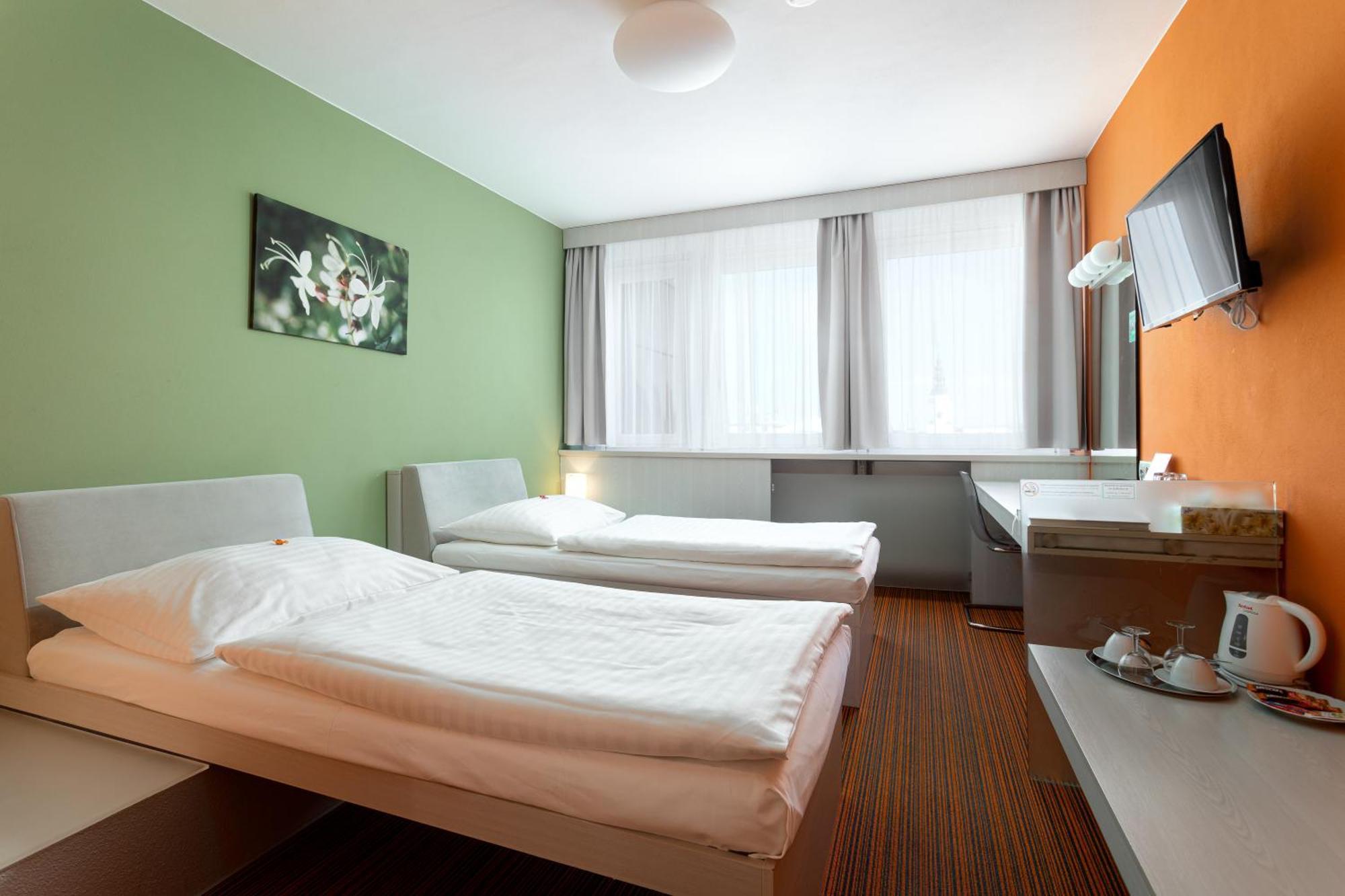Hotel Koruna 오파바 외부 사진