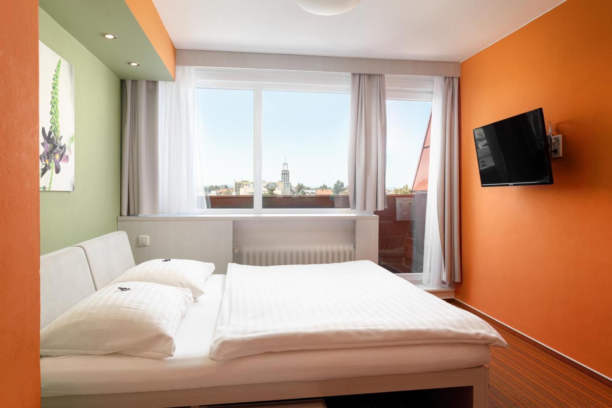 Hotel Koruna 오파바 외부 사진